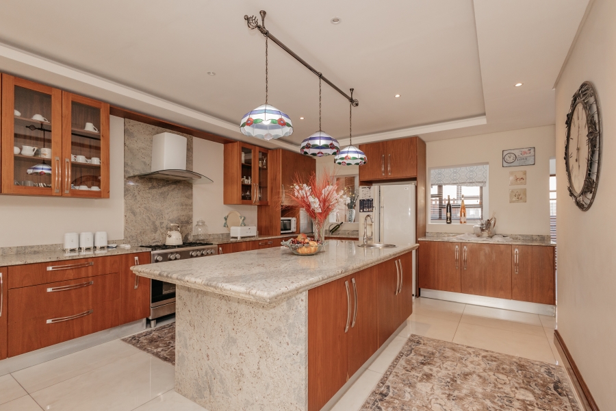 4 Bedroom Property for Sale in Baronetcy Estate Western Cape